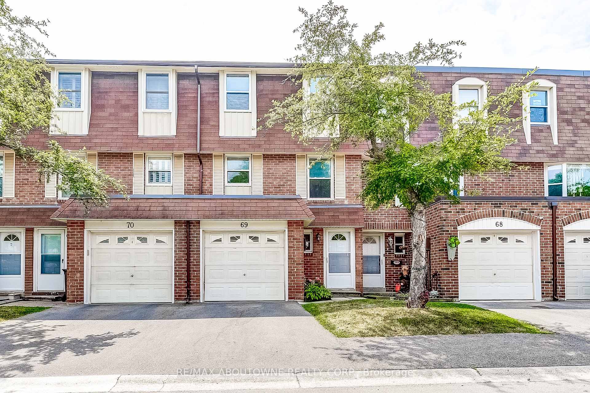 Photo 1 of Unit 69, 235 Bronte Street S, Milton, Old Milton — HOMEH