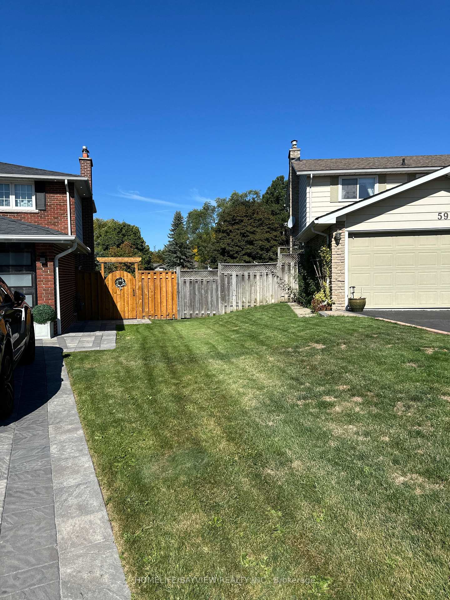 Photo 1 of 57 Thorny Brae (BASEMENT) Drive, Markham, Royal Orchard — HOMEH