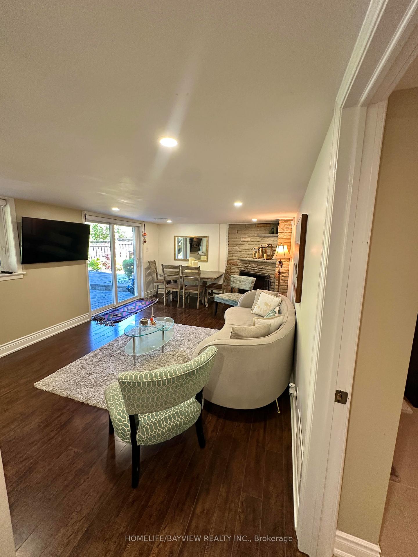 Photo 10 of 57 Thorny Brae (BASEMENT) Drive, Markham, Royal Orchard — HOMEH