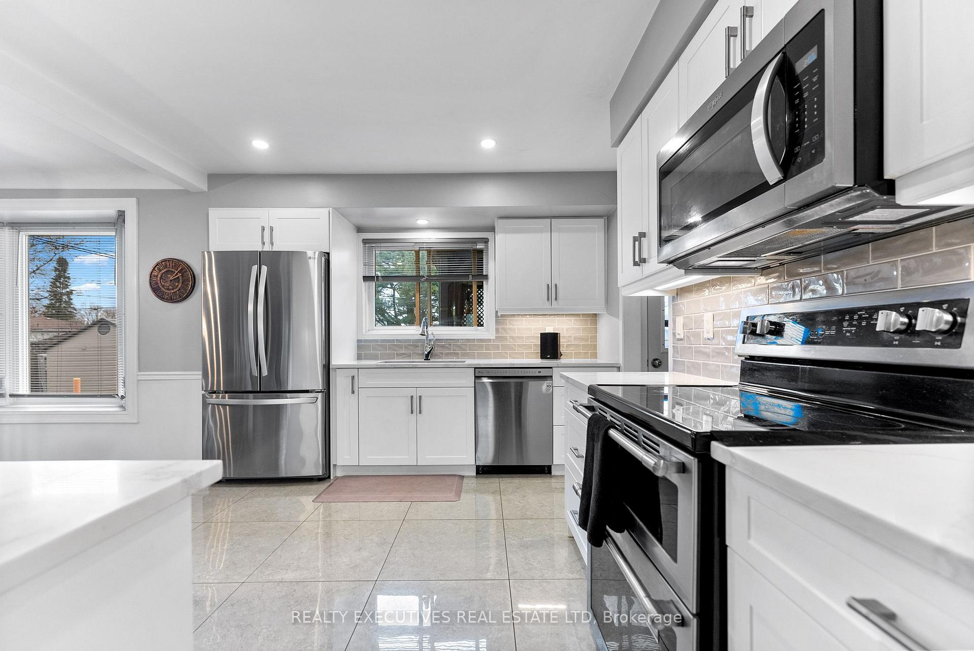 Photo 17 of 761 Sussex Boulevard, Kingston, South of Taylor-Kidd Blvd — HOMEH