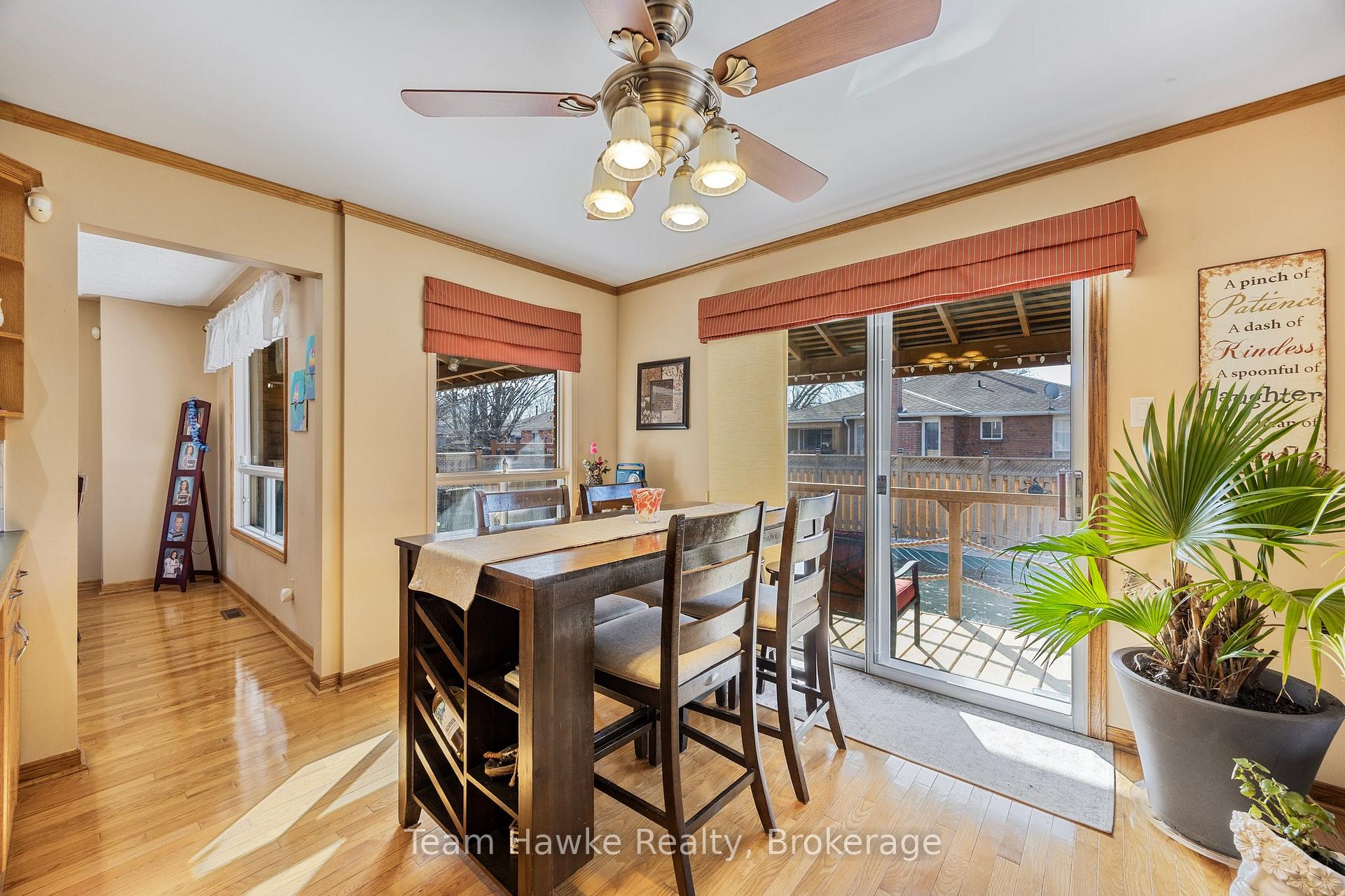 Photo 14 of 953 Playfair Road, Midland — HOMEH