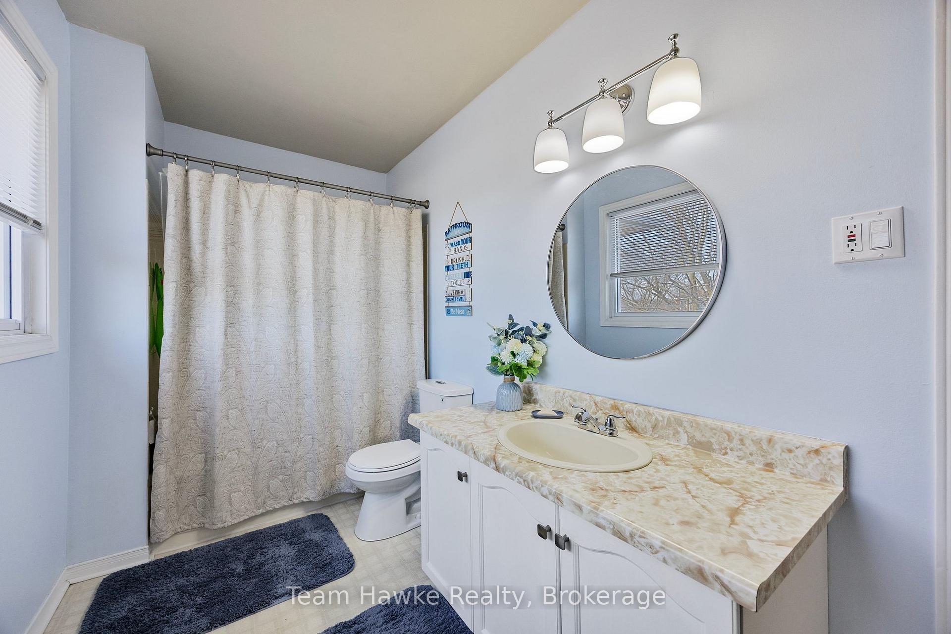 Photo 29 of 953 Playfair Road, Midland — HOMEH