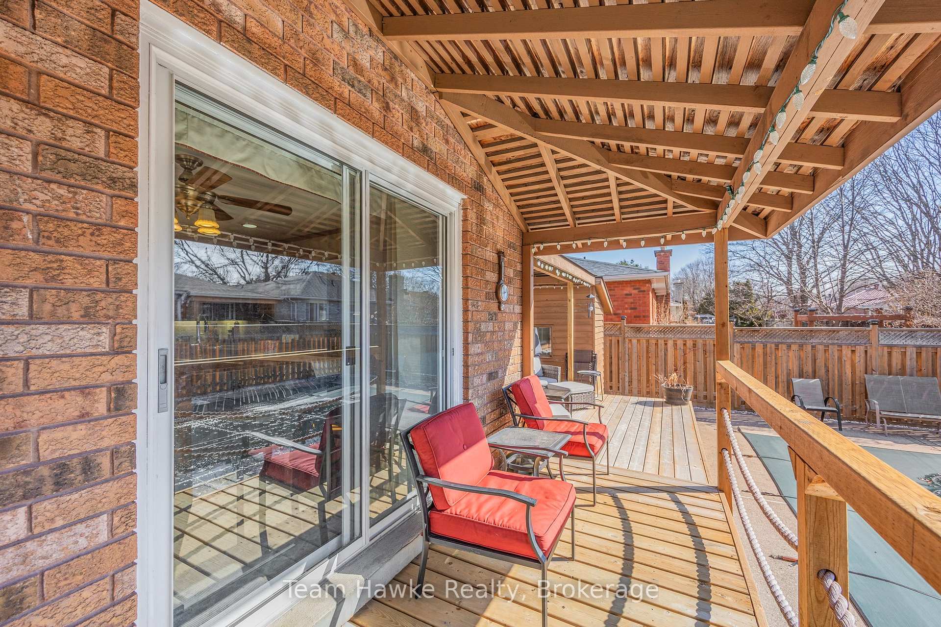 Photo 36 of 953 Playfair Road, Midland — HOMEH
