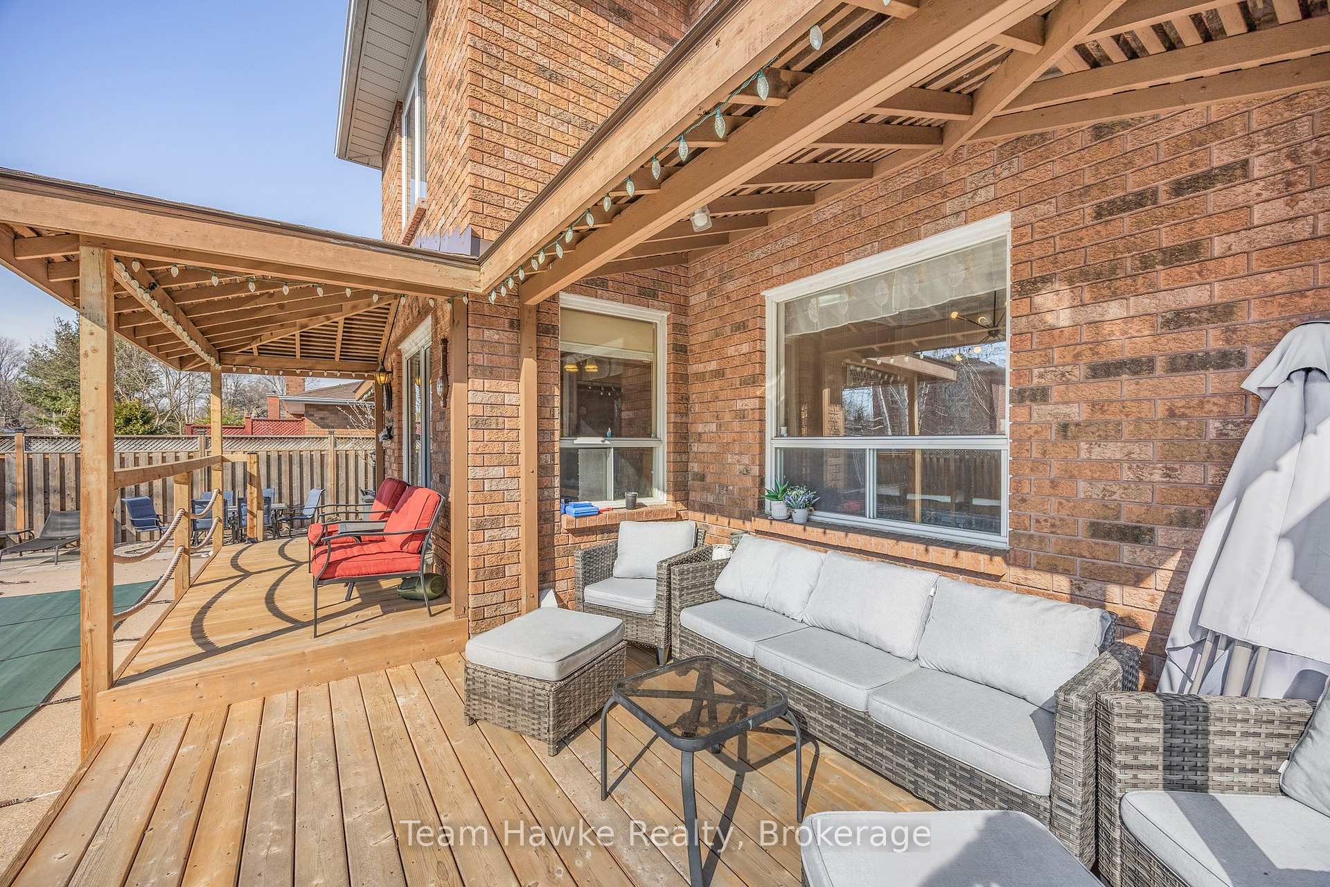 Photo 37 of 953 Playfair Road, Midland — HOMEH