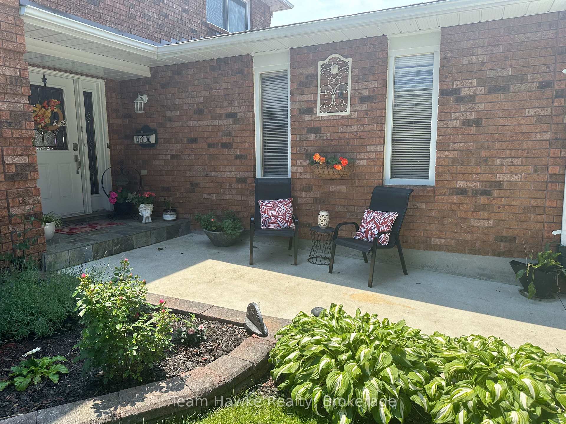 Photo 46 of 953 Playfair Road, Midland — HOMEH
