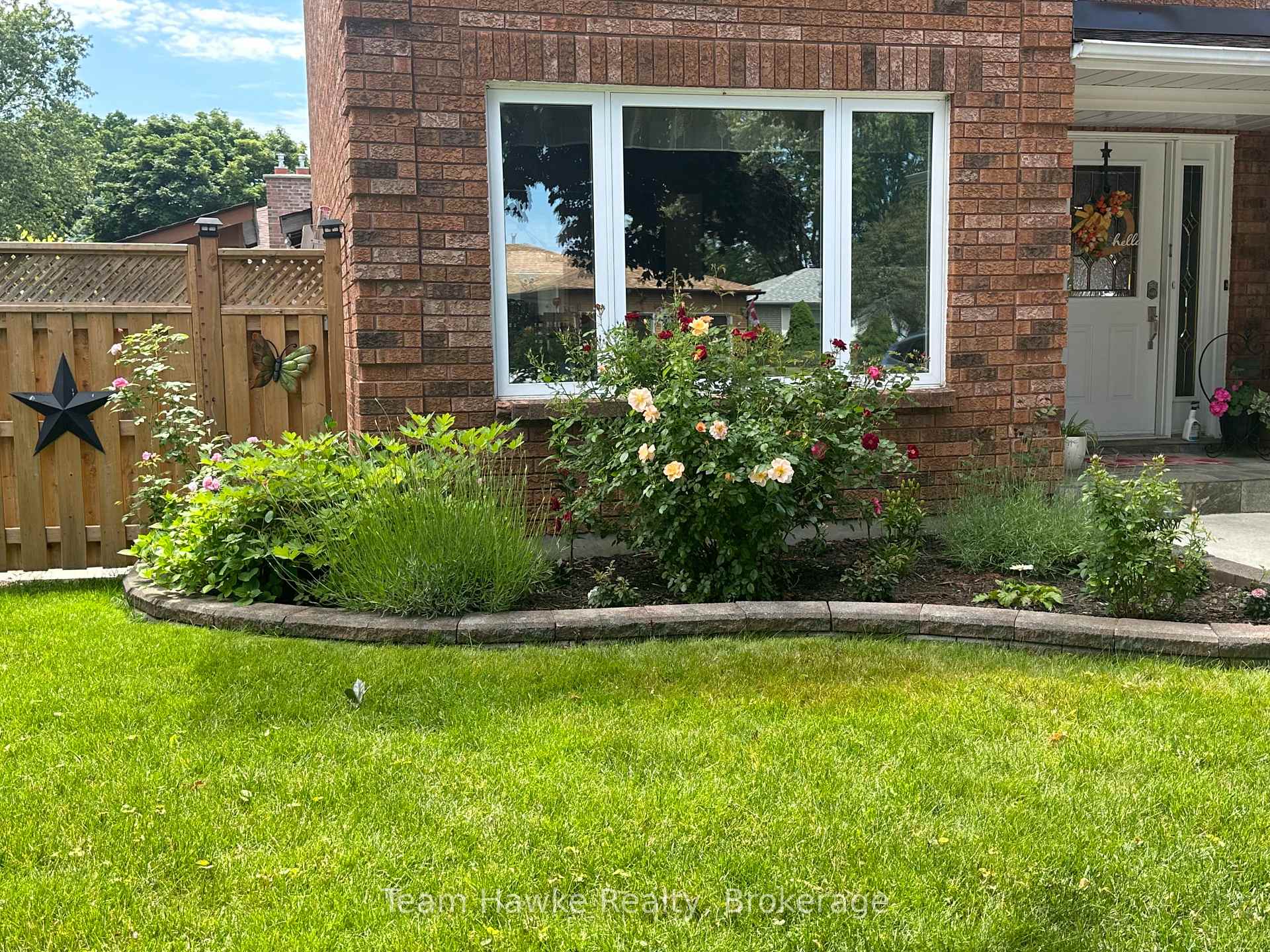 Photo 47 of 953 Playfair Road, Midland — HOMEH