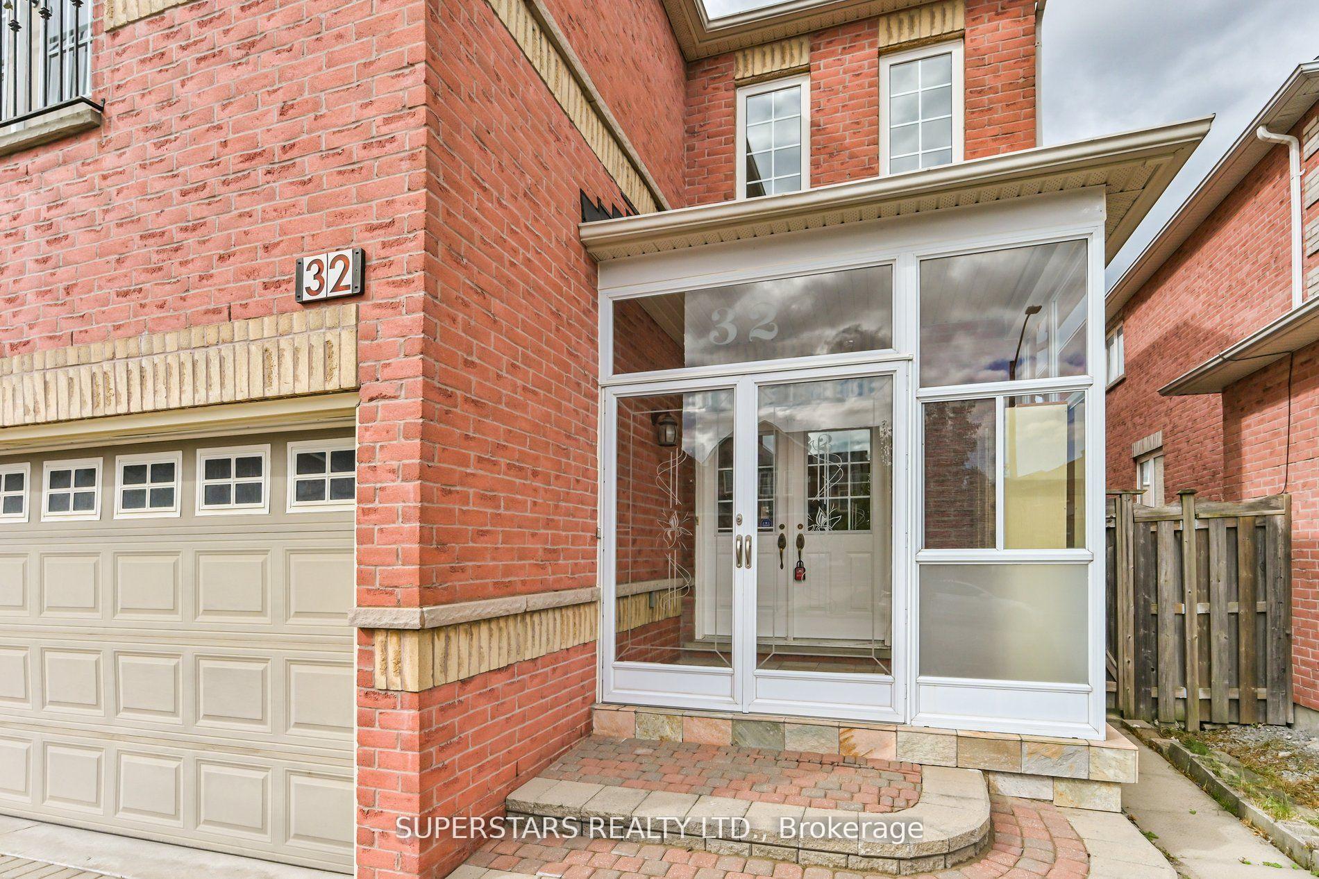 Photo 2 of 32 Thornton Street, Markham, Milliken Mills East — HOMEH