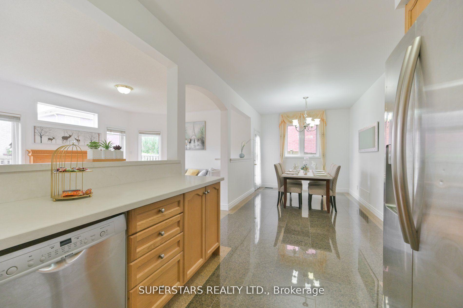 Photo 9 of 32 Thornton Street, Markham, Milliken Mills East — HOMEH