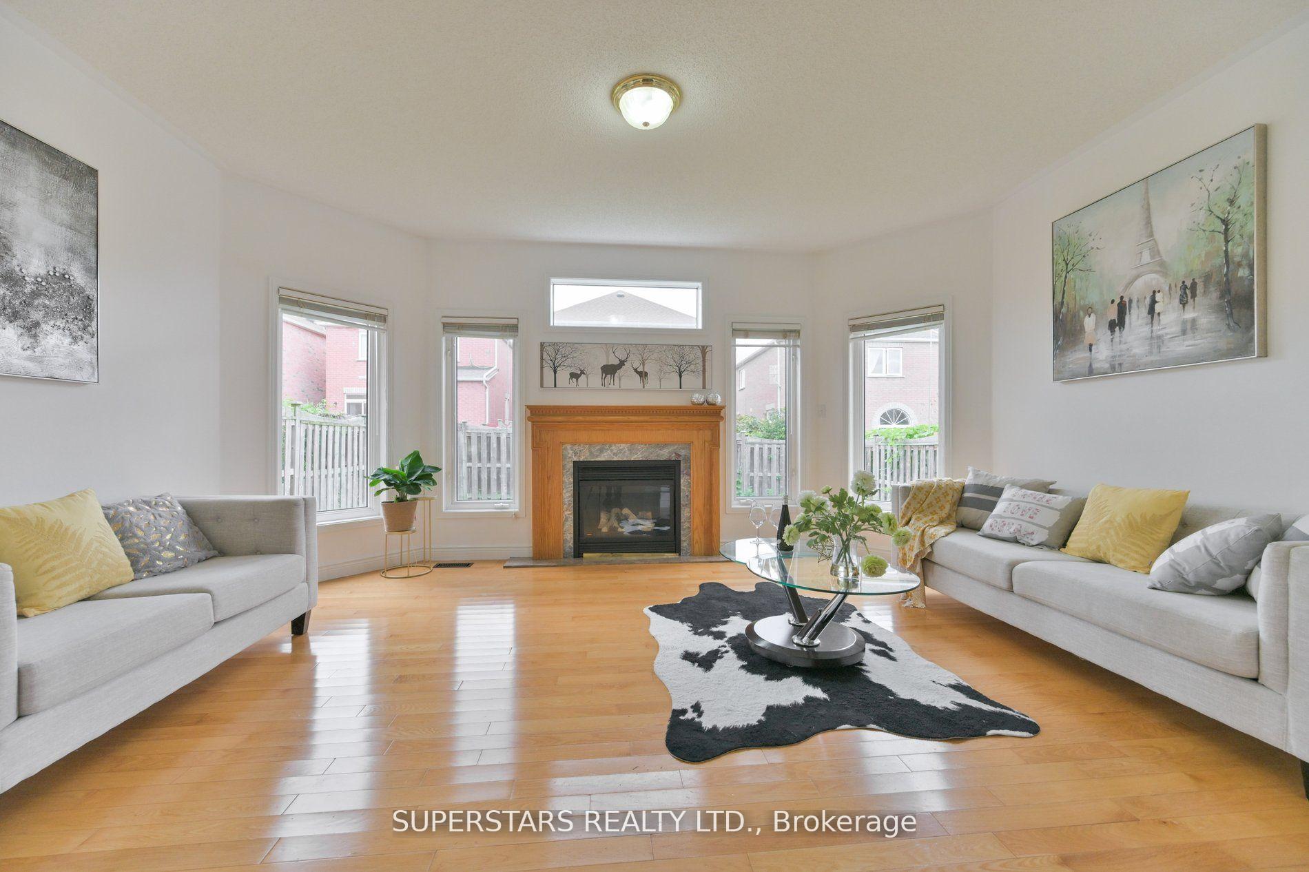 Photo 11 of 32 Thornton Street, Markham, Milliken Mills East — HOMEH