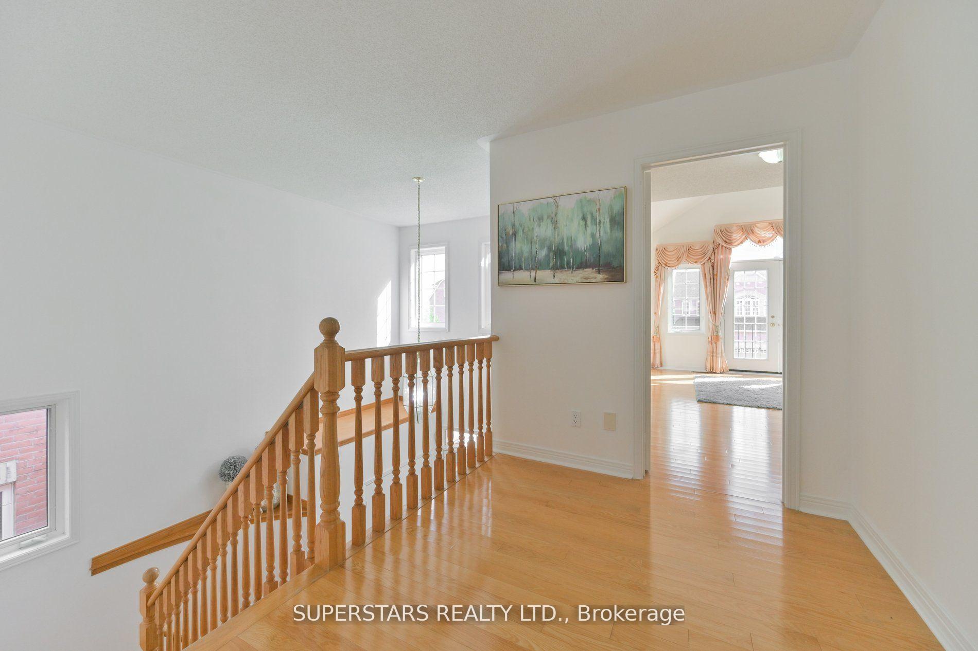 Photo 14 of 32 Thornton Street, Markham, Milliken Mills East — HOMEH