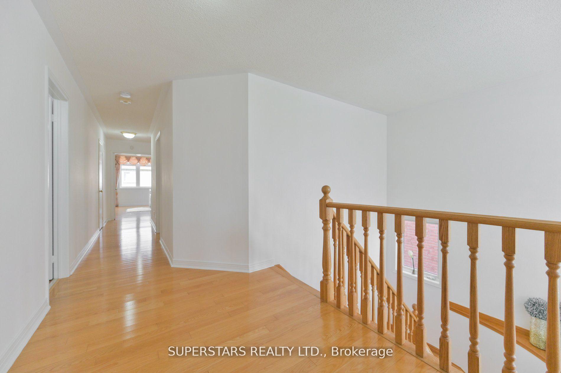 Photo 15 of 32 Thornton Street, Markham, Milliken Mills East — HOMEH