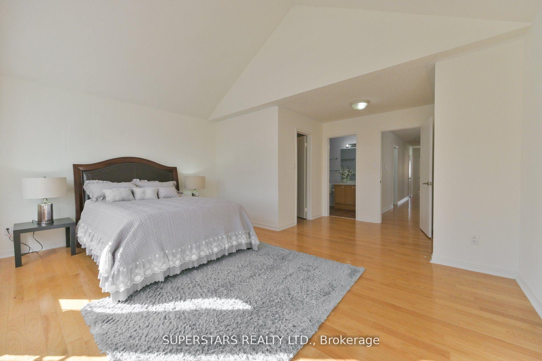 Photo 17 of 32 Thornton Street, Markham, Milliken Mills East — HOMEH