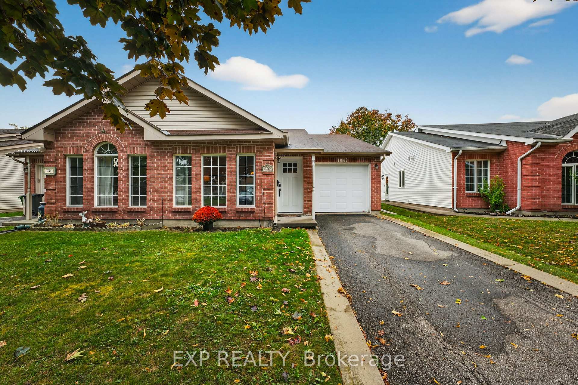 Photo 1 of 1045 Springfield Drive, Kingston, City Southwest — HOMEH