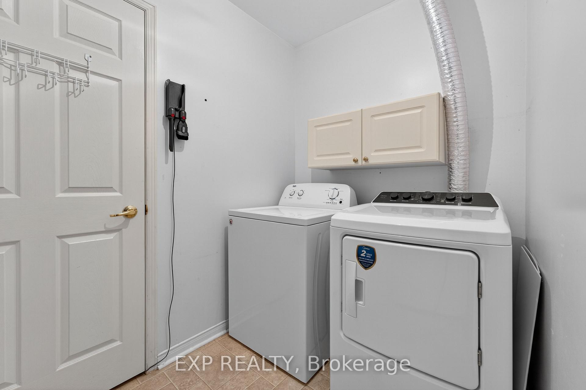 Photo 13 of 1045 Springfield Drive, Kingston, City Southwest — HOMEH