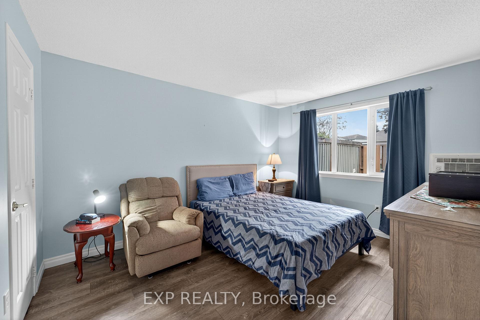 Photo 14 of 1045 Springfield Drive, Kingston, City Southwest — HOMEH