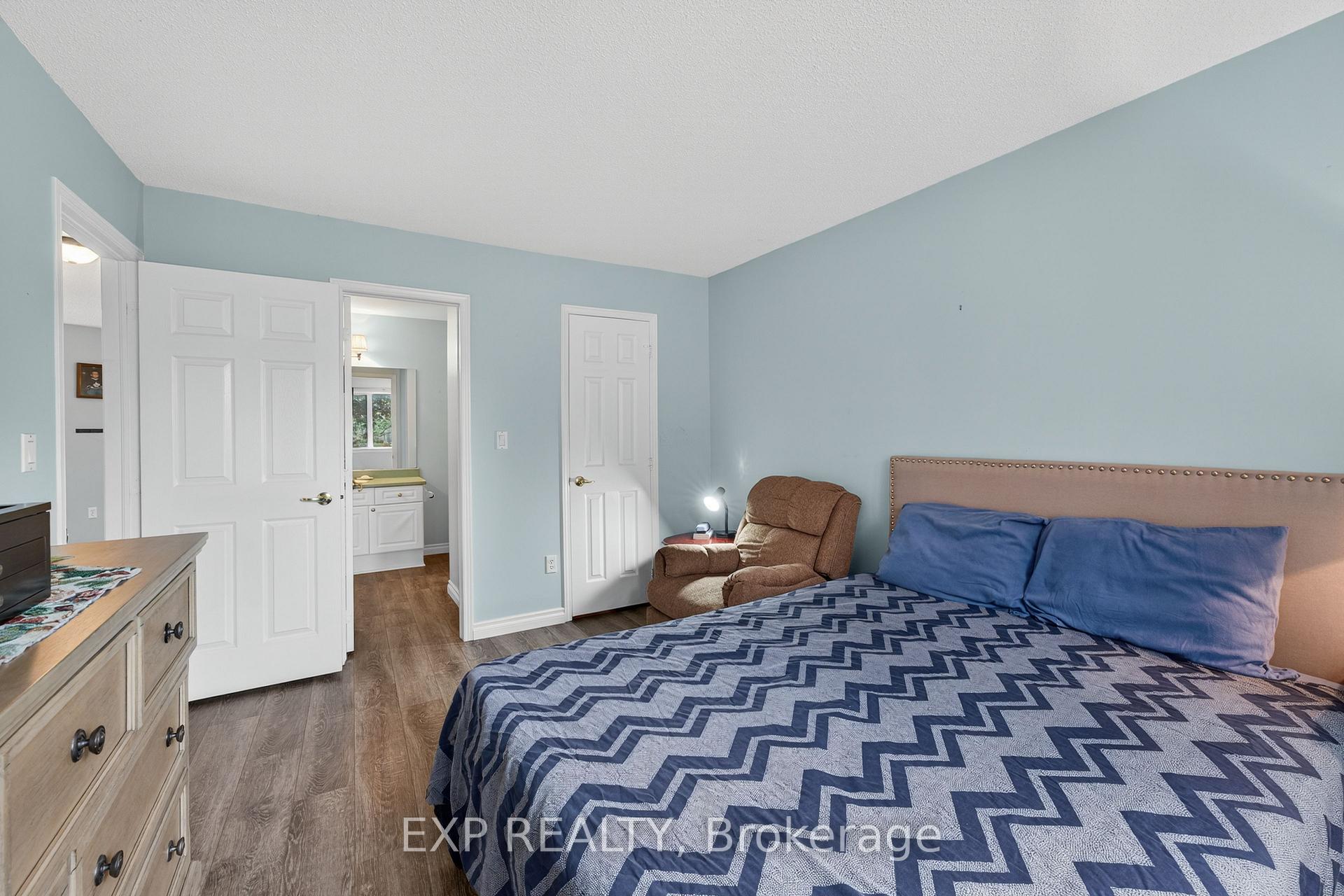 Photo 15 of 1045 Springfield Drive, Kingston, City Southwest — HOMEH