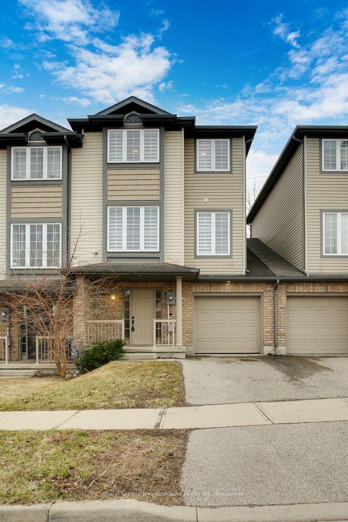 Photo 1 of 40 Tudor Street, Kitchener, Huron Park — HOMEH