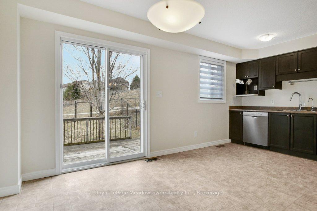 Photo 16 of 40 Tudor Street, Kitchener, Huron Park — HOMEH