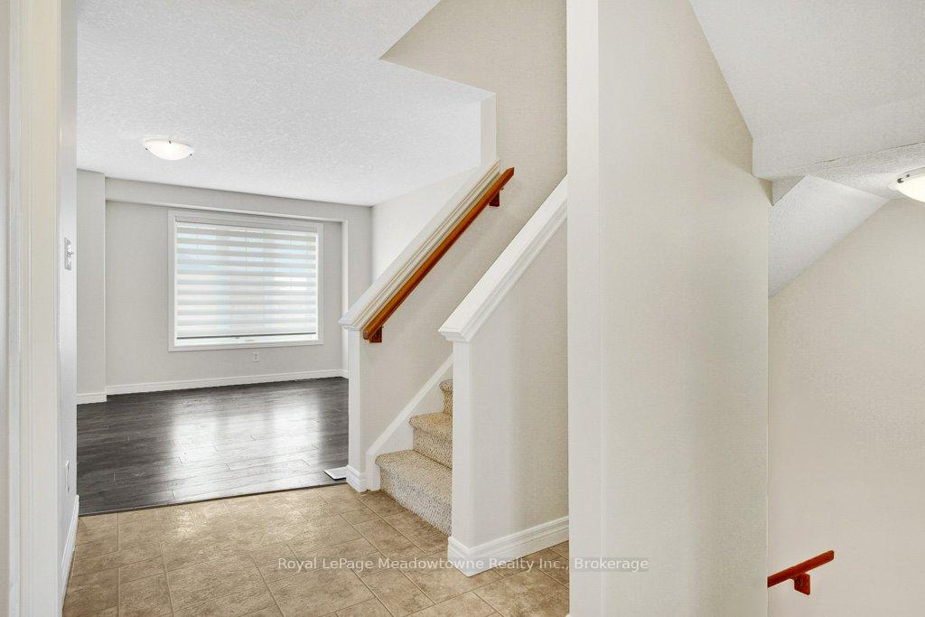 Photo 17 of 40 Tudor Street, Kitchener, Huron Park — HOMEH