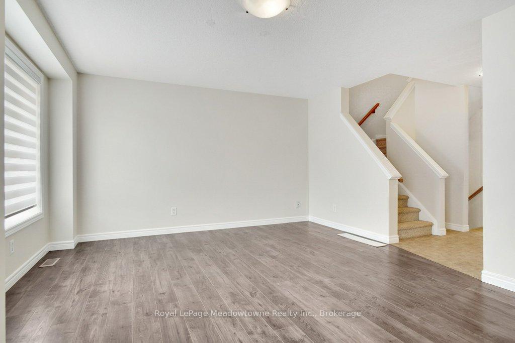 Photo 20 of 40 Tudor Street, Kitchener, Huron Park — HOMEH