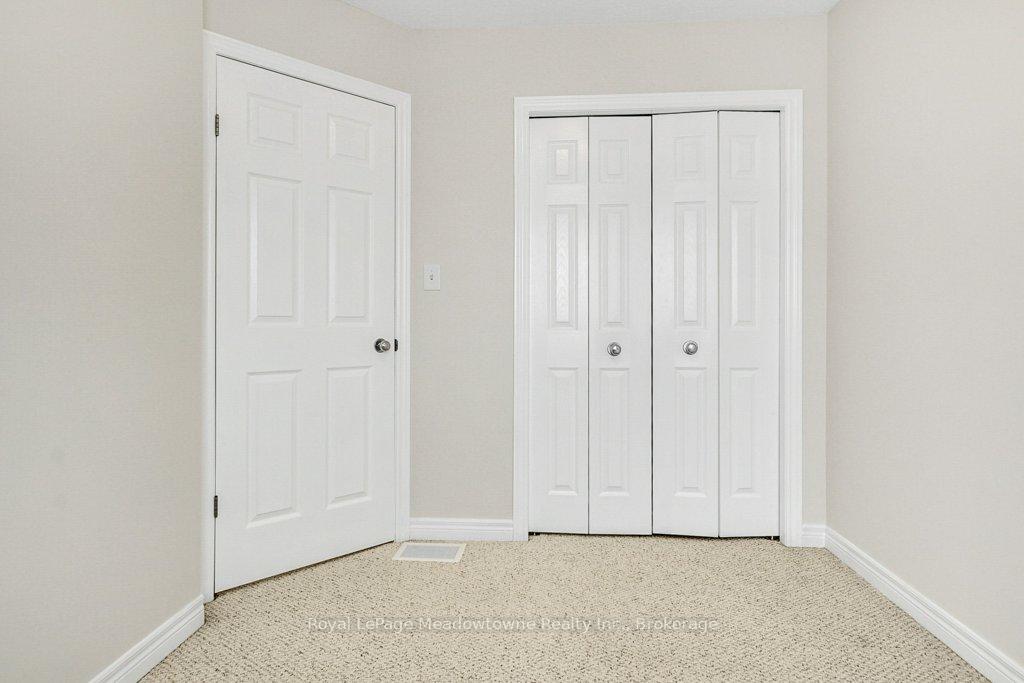 Photo 29 of 40 Tudor Street, Kitchener, Huron Park — HOMEH