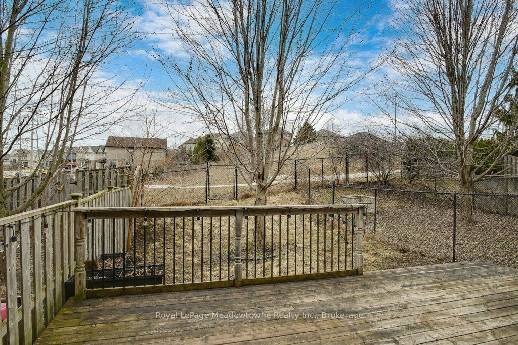 Photo 36 of 40 Tudor Street, Kitchener, Huron Park — HOMEH