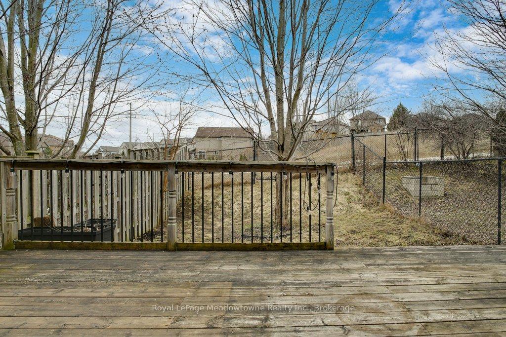 Photo 37 of 40 Tudor Street, Kitchener, Huron Park — HOMEH