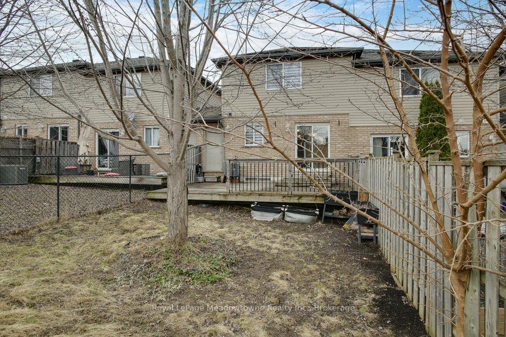 Photo 42 of 40 Tudor Street, Kitchener, Huron Park — HOMEH