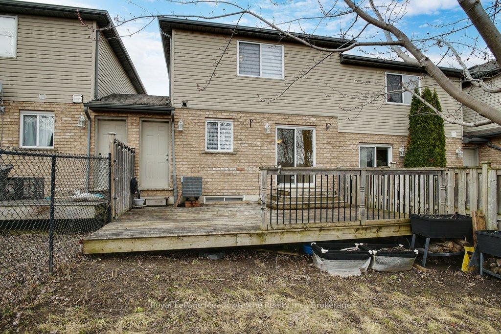 Photo 43 of 40 Tudor Street, Kitchener, Huron Park — HOMEH