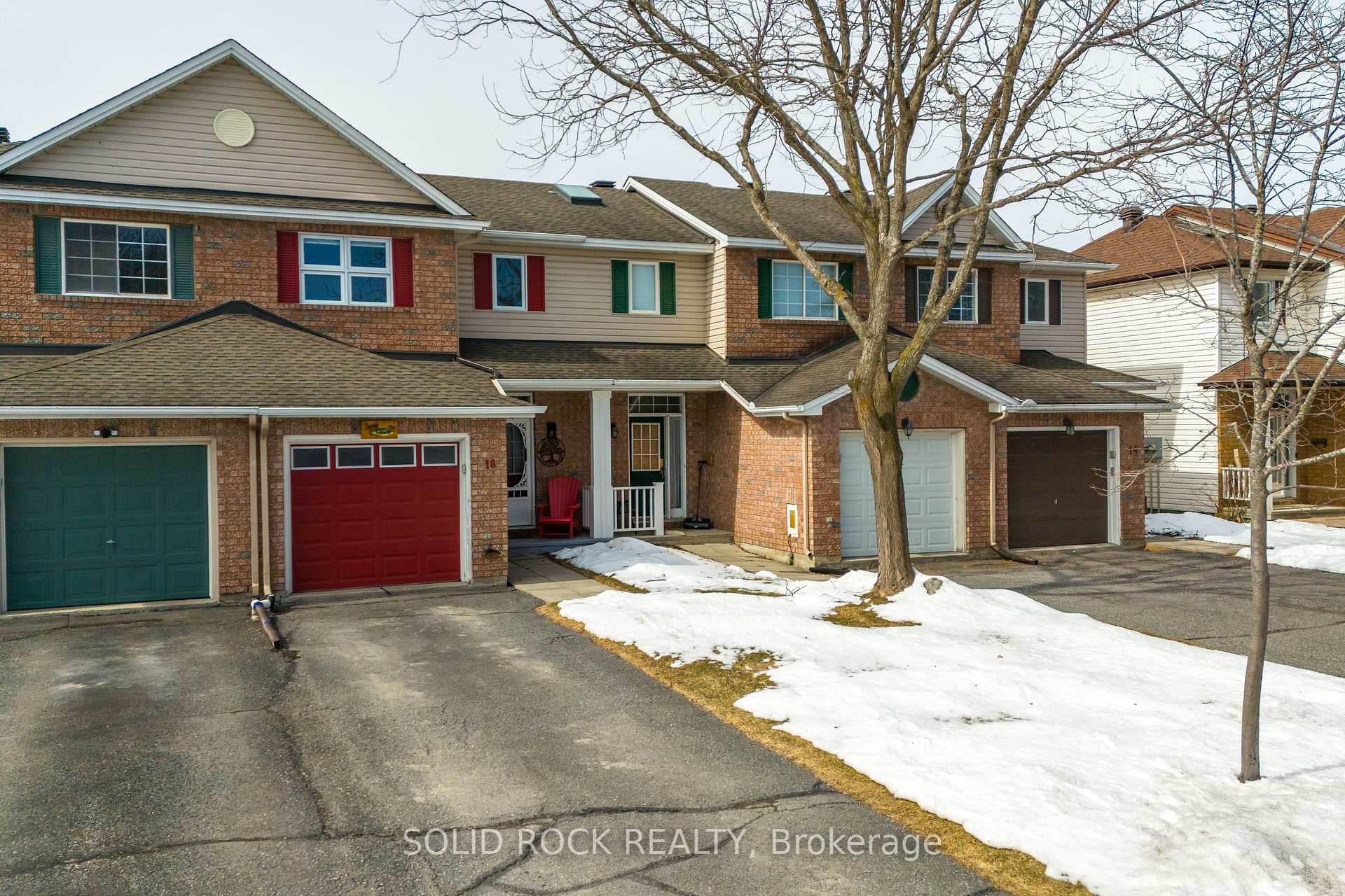 Photo 2 of 18 Sunnybrooke Drive, Ottawa, Kanata - Emerald Meadows/Trailwest — HOMEH