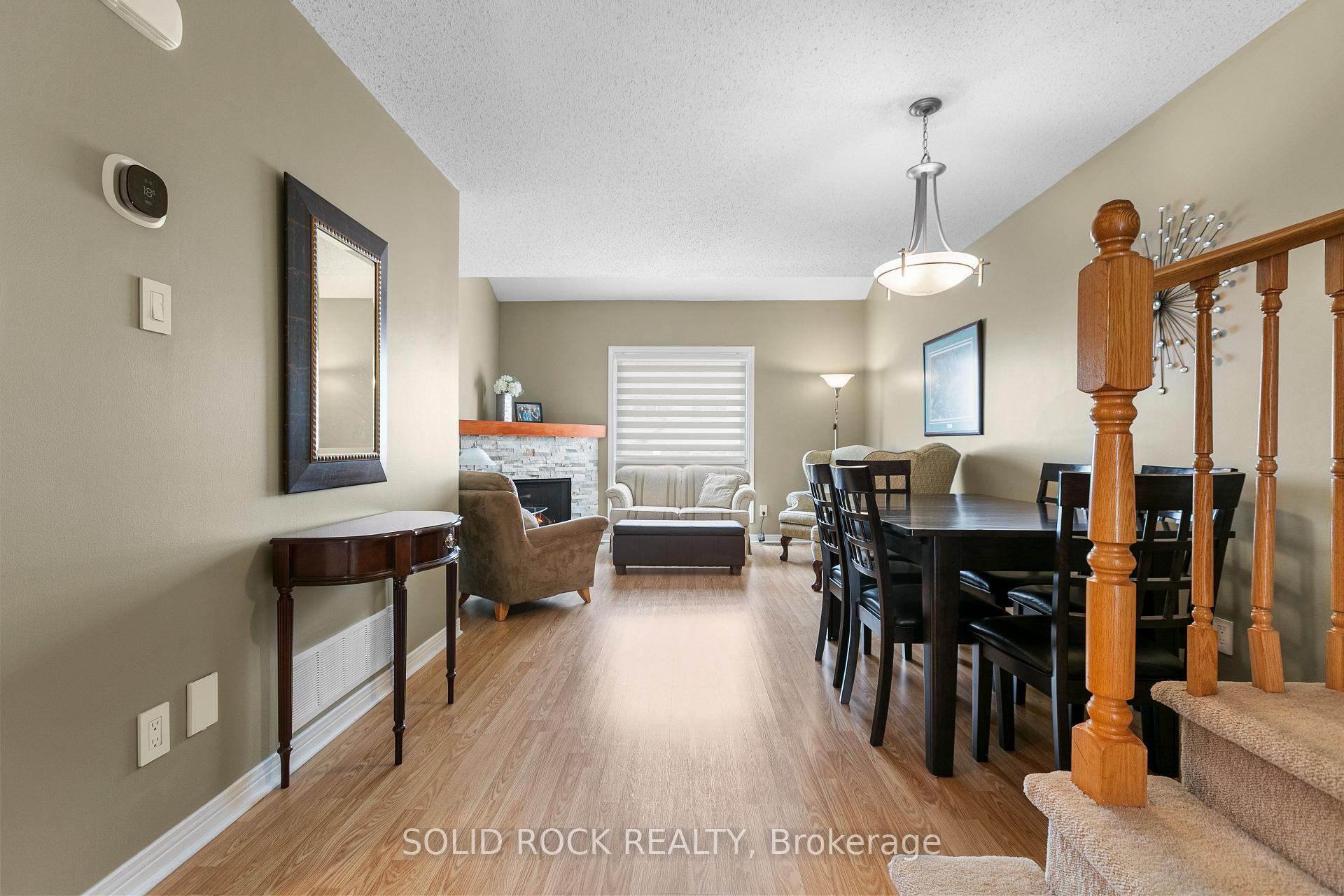 Photo 7 of 18 Sunnybrooke Drive, Ottawa, Kanata - Emerald Meadows/Trailwest — HOMEH