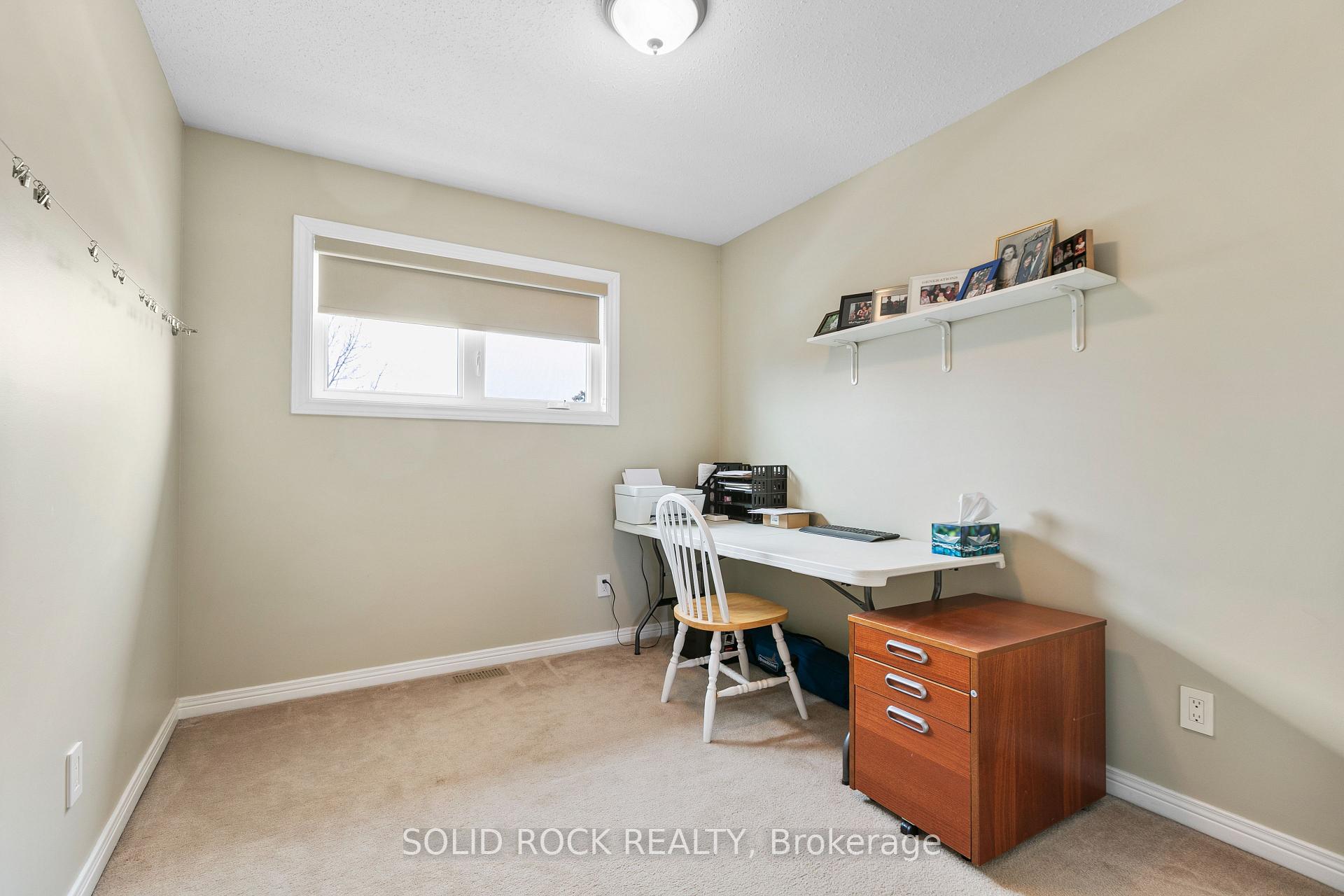 Photo 19 of 18 Sunnybrooke Drive, Ottawa, Kanata - Emerald Meadows/Trailwest — HOMEH