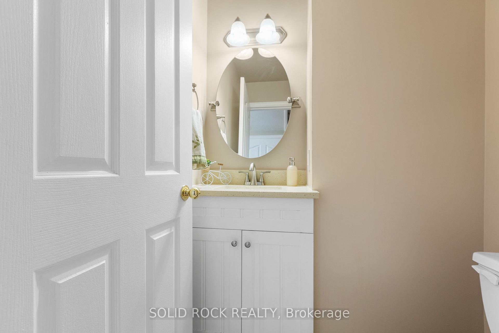 Photo 21 of 18 Sunnybrooke Drive, Ottawa, Kanata - Emerald Meadows/Trailwest — HOMEH