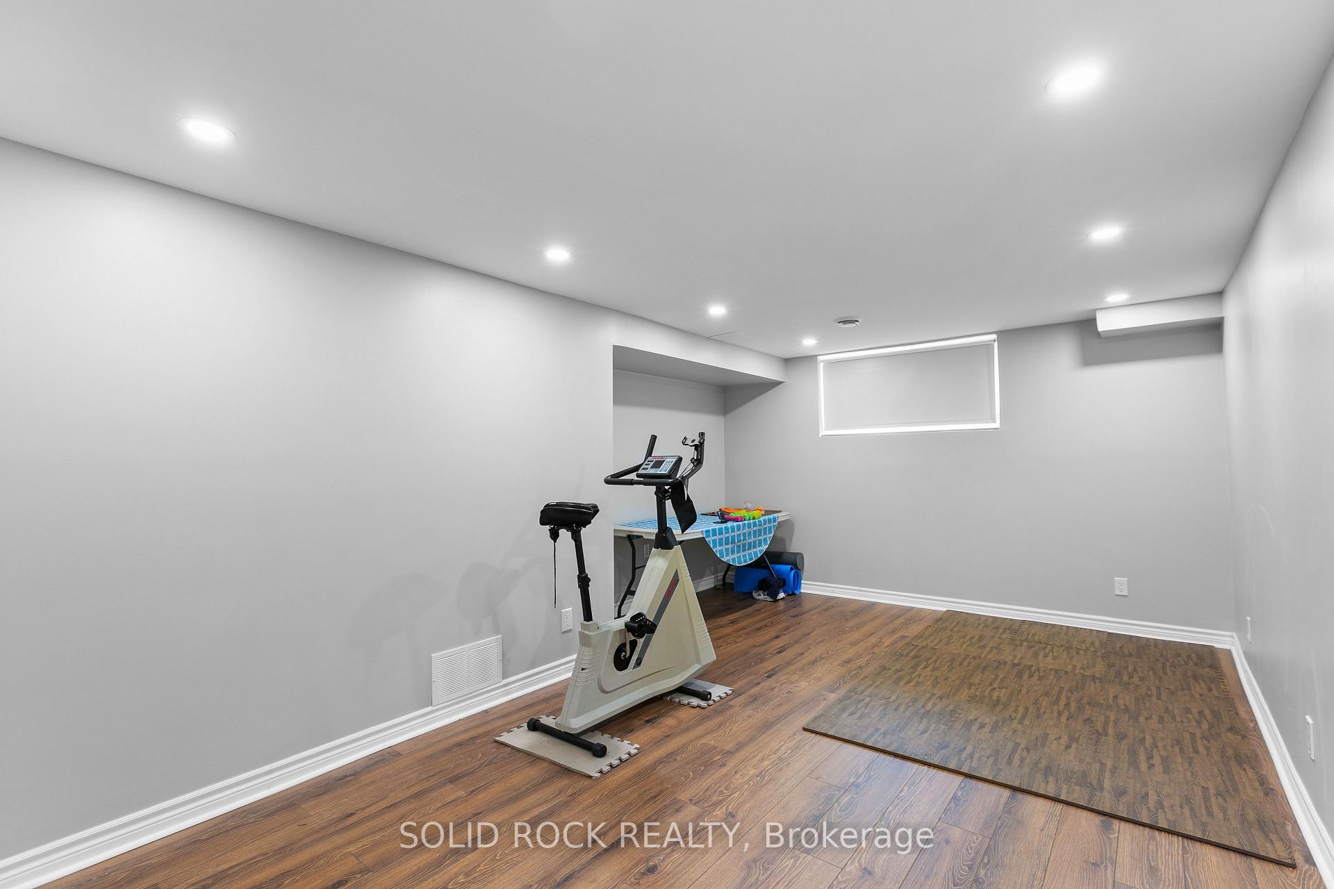 Photo 27 of 18 Sunnybrooke Drive, Ottawa, Kanata - Emerald Meadows/Trailwest — HOMEH