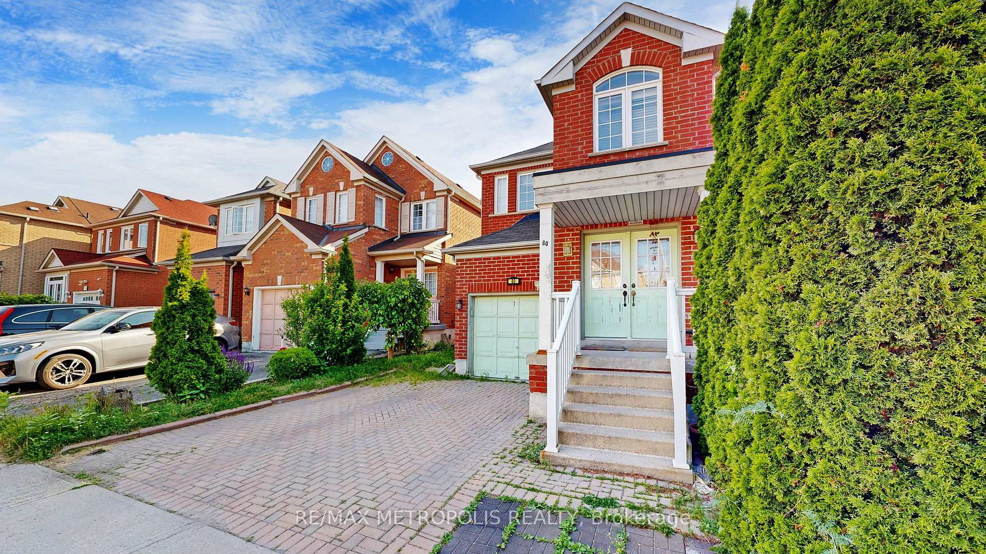 Photo 3 of Unit Upper, 80 Charles Brown Road, Markham, Cedarwood — HOMEH