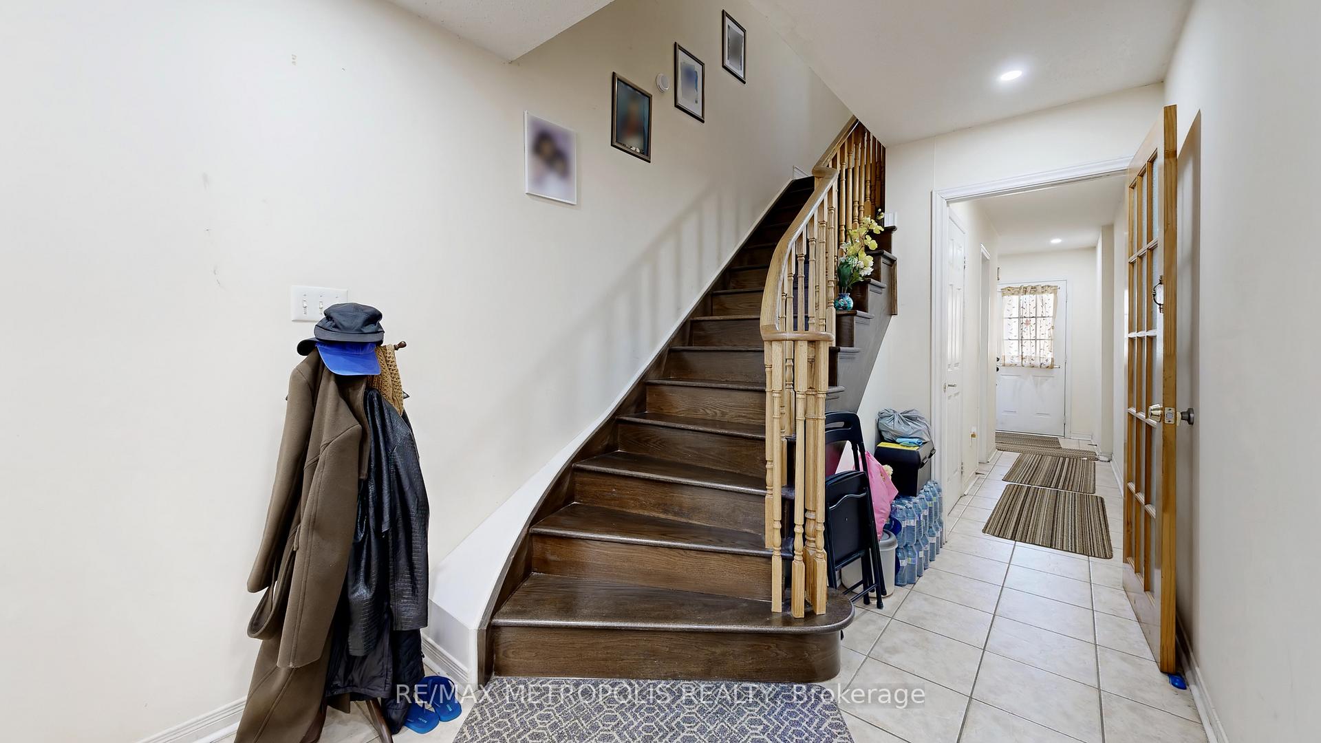 Photo 24 of Unit Upper, 80 Charles Brown Road, Markham, Cedarwood — HOMEH