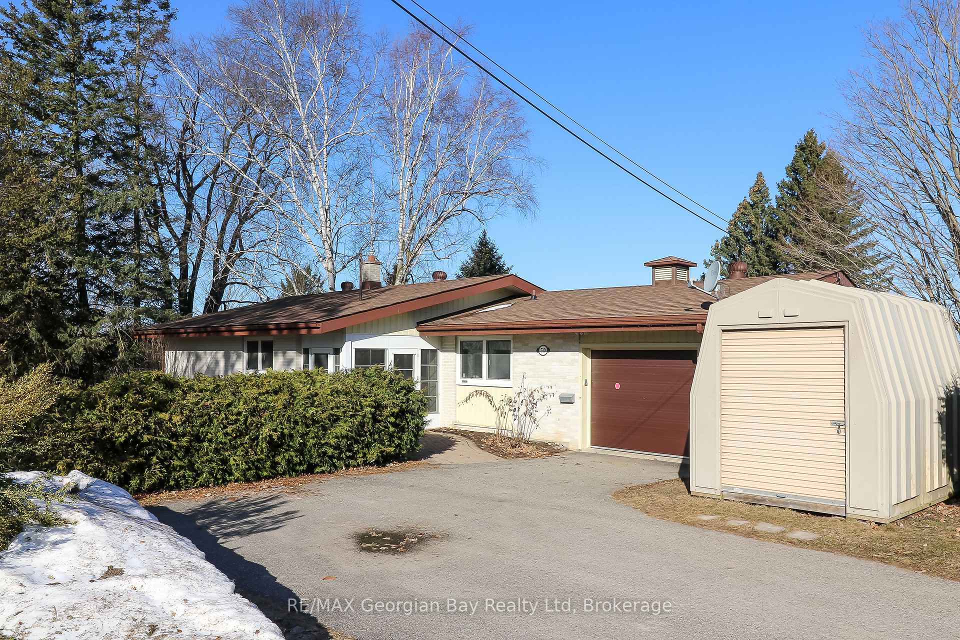 Photo 43 of 510 Irwin Street, Midland — HOMEH