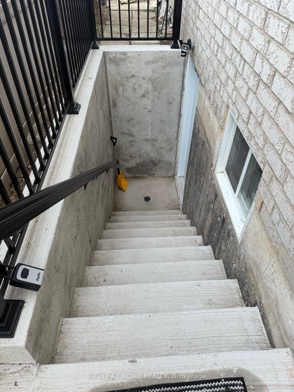 Photo 5 of Unit Basement, 75 Edgehill Drive, Hamilton, Falkirk — HOMEH