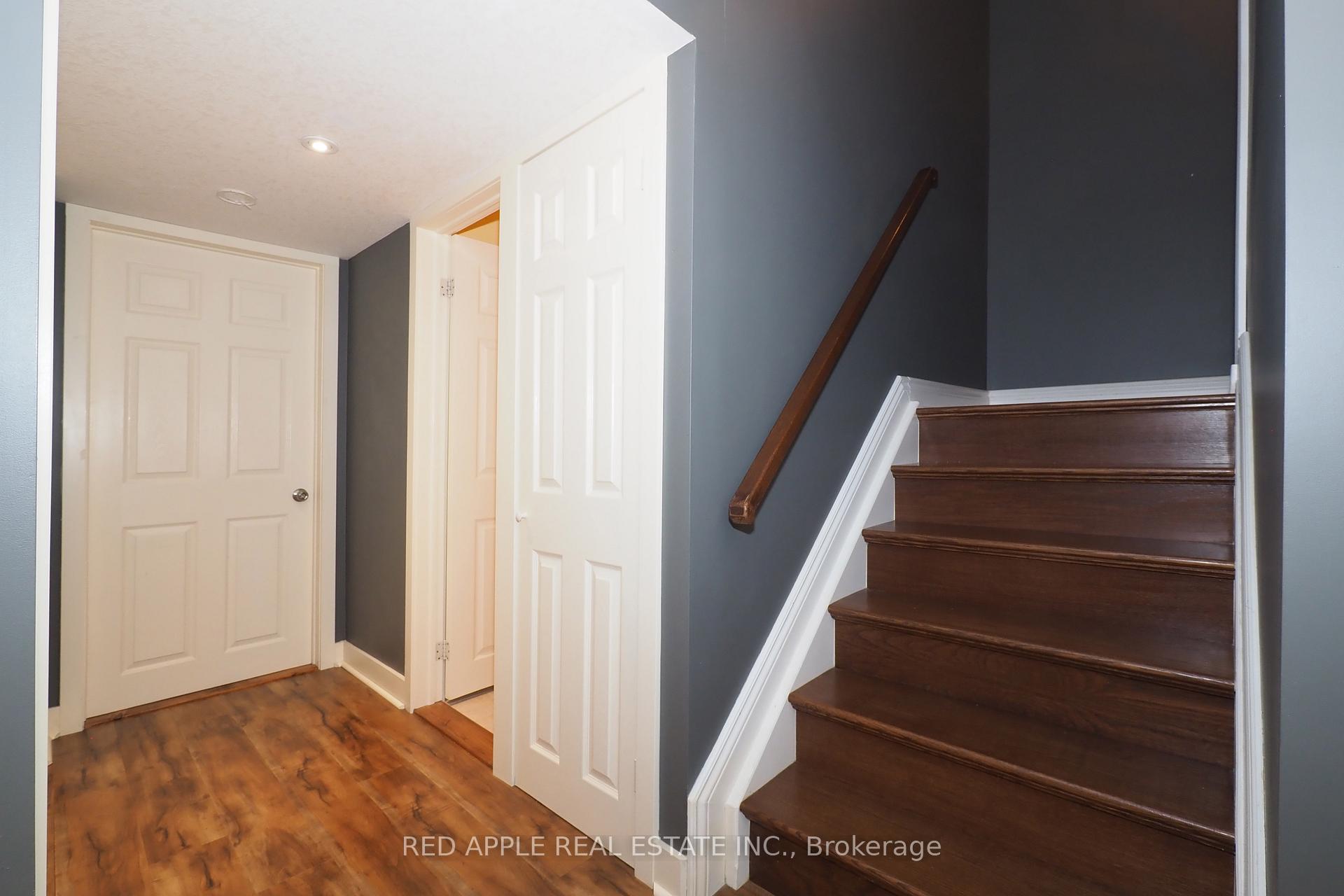 Photo 35 of 30 Candle Crescent, Kitchener — HOMEH
