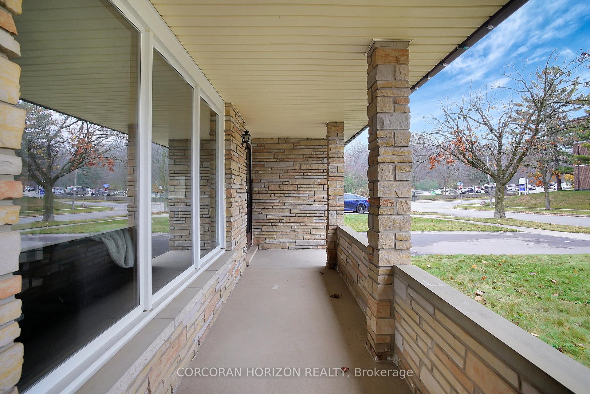 Photo 5 of 15 Cherry Hill Drive, Kitchener — HOMEH