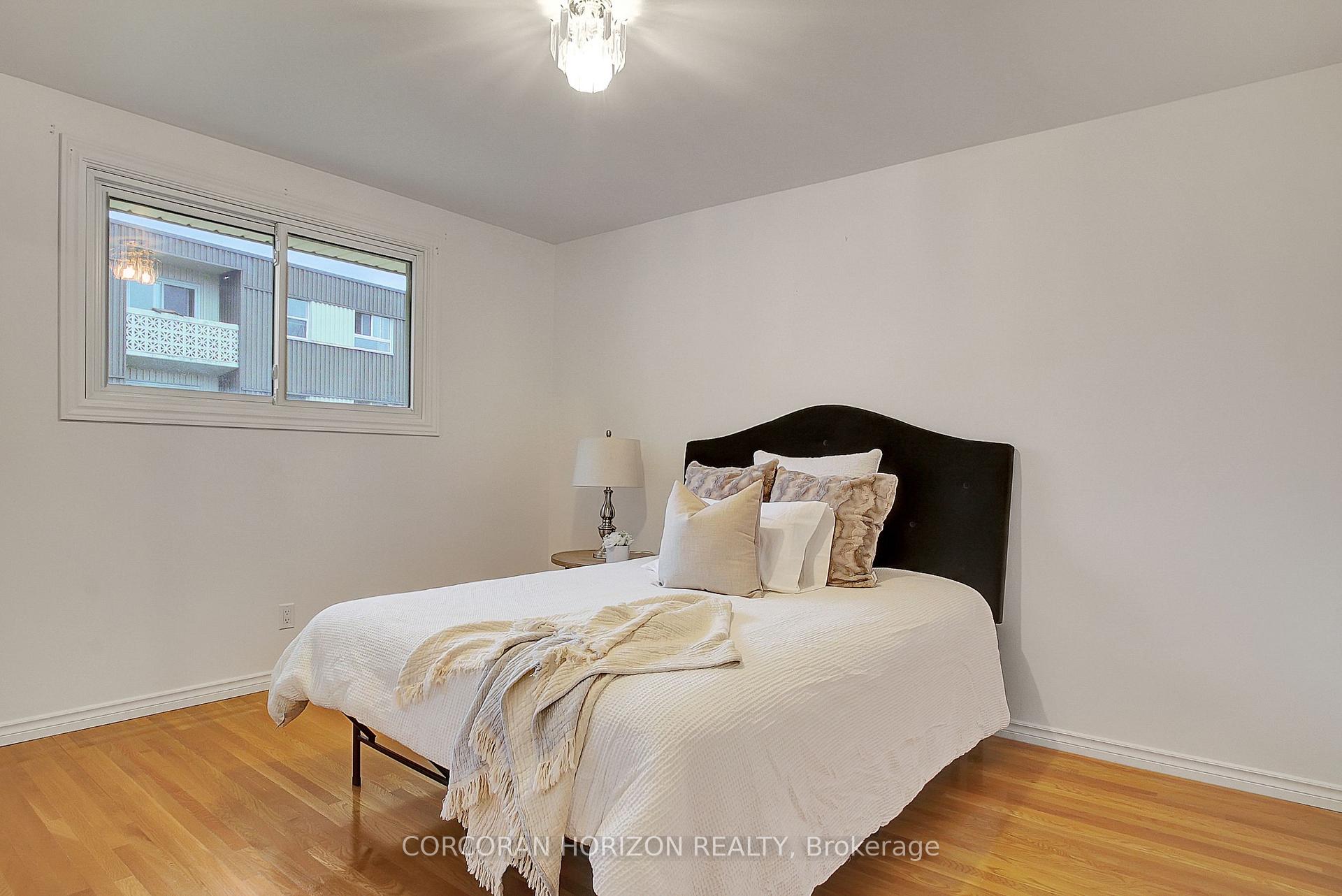 Photo 24 of 15 Cherry Hill Drive, Kitchener — HOMEH