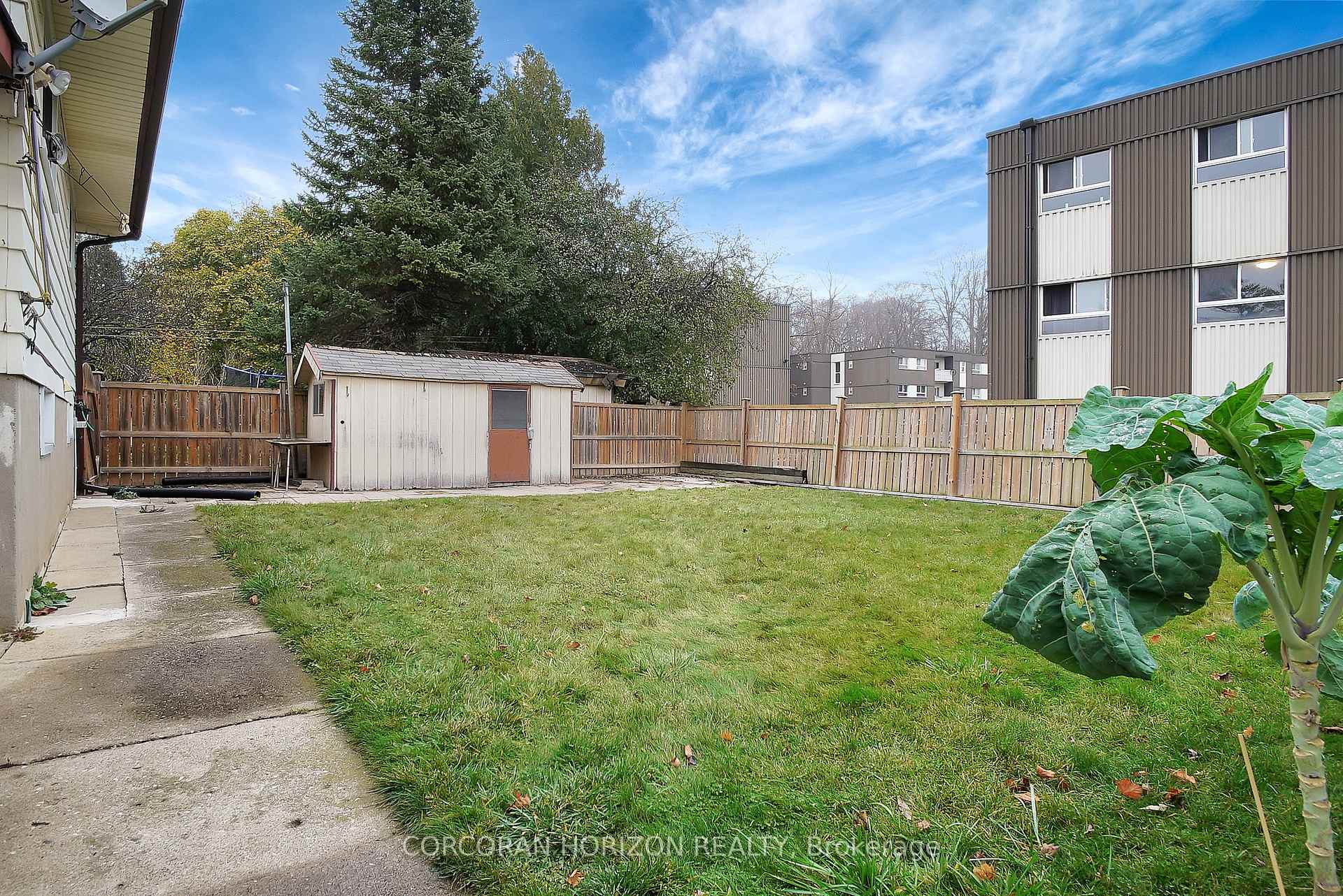 Photo 37 of 15 Cherry Hill Drive, Kitchener — HOMEH