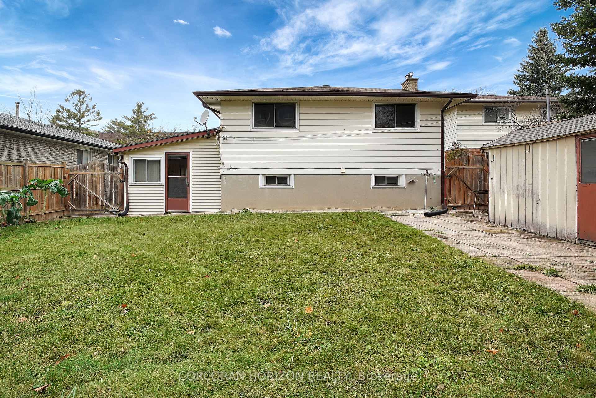 Photo 39 of 15 Cherry Hill Drive, Kitchener — HOMEH