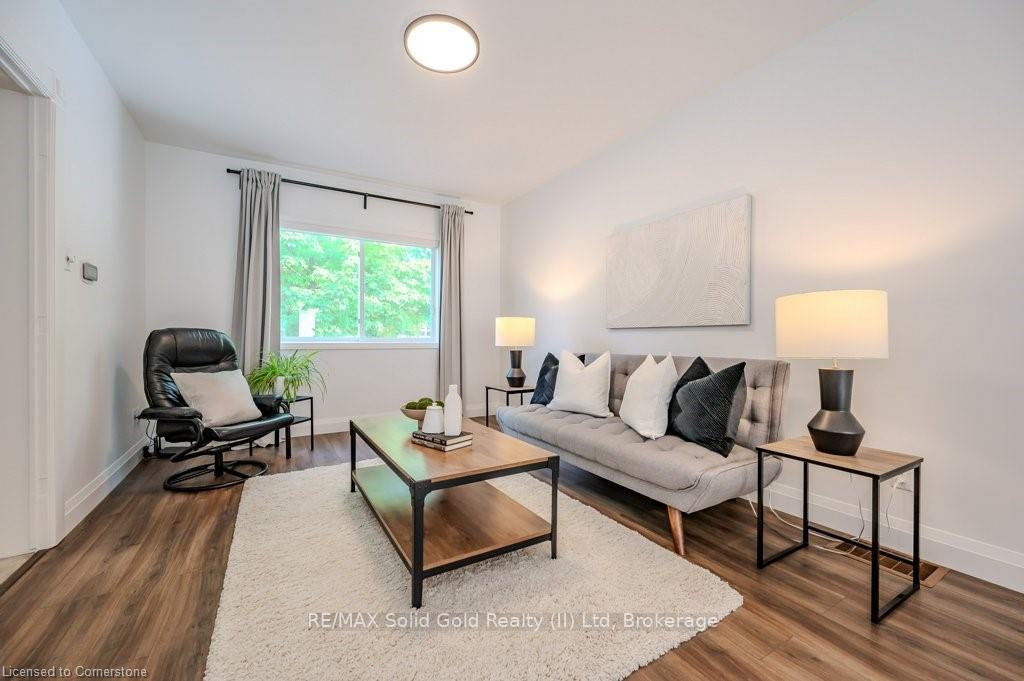 Photo 6 of 131 Wood Street, Kitchener — HOMEH
