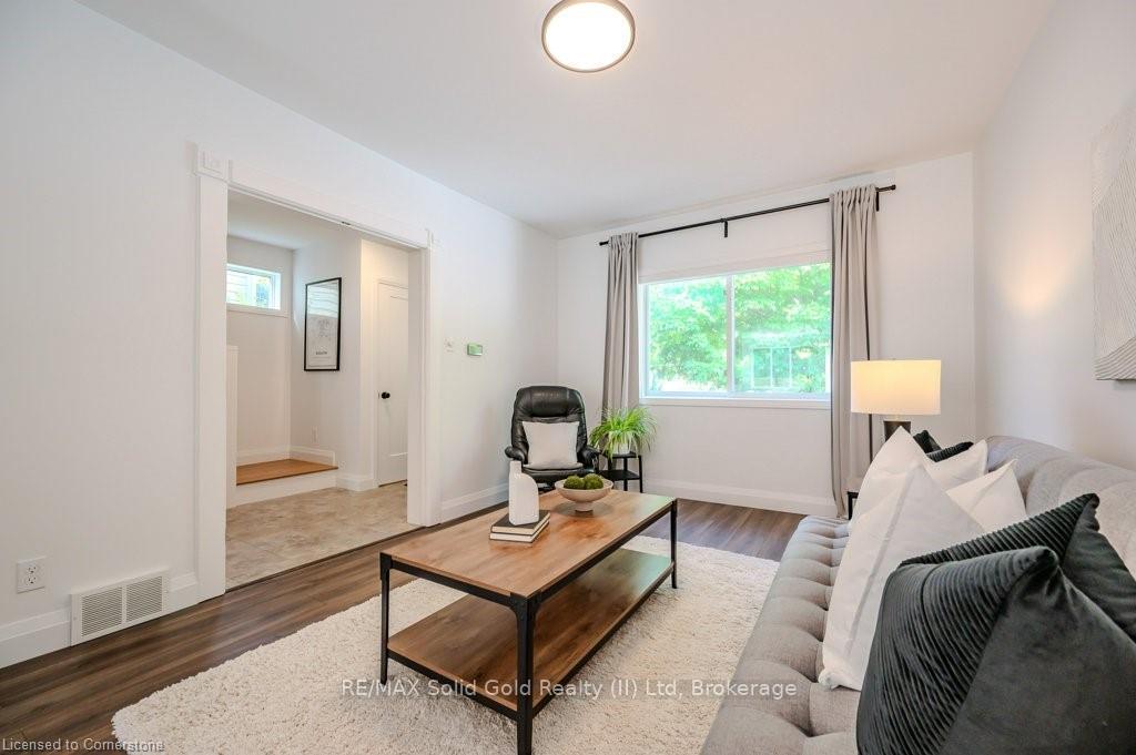 Photo 7 of 131 Wood Street, Kitchener — HOMEH
