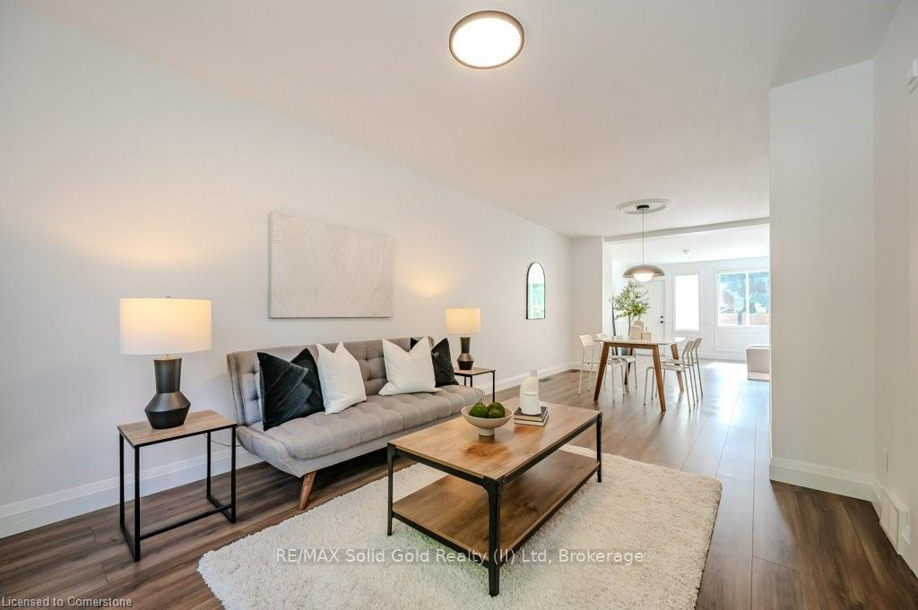 Photo 9 of 131 Wood Street, Kitchener — HOMEH