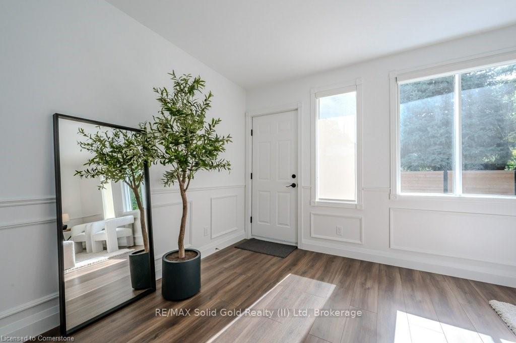 Photo 16 of 131 Wood Street, Kitchener — HOMEH