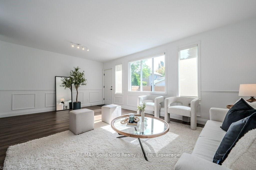 Photo 21 of 131 Wood Street, Kitchener — HOMEH