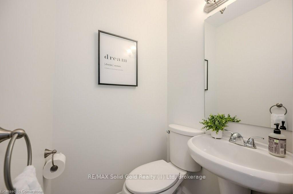 Photo 22 of 131 Wood Street, Kitchener — HOMEH