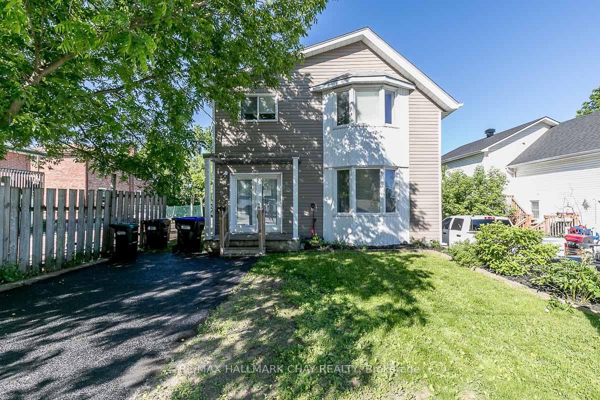 Photo 1 of 230 Queen Street, Midland — HOMEH